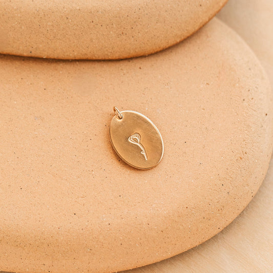 Birth Flower Oval Pendant